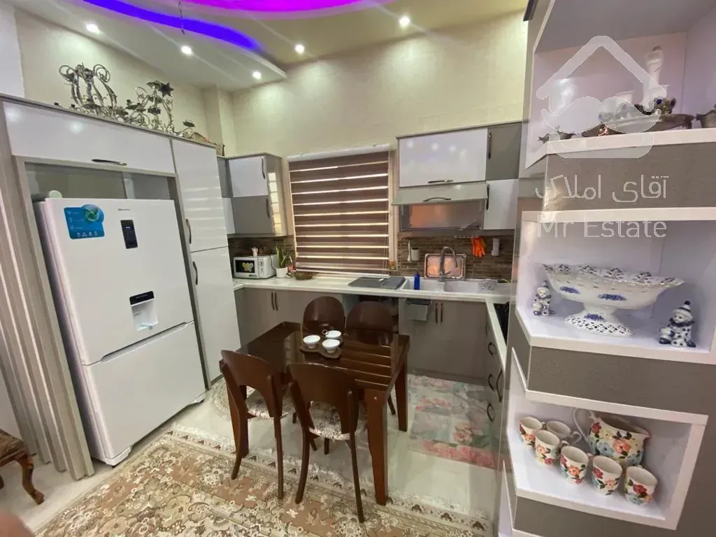 ویلا شهرکی نوساز برند