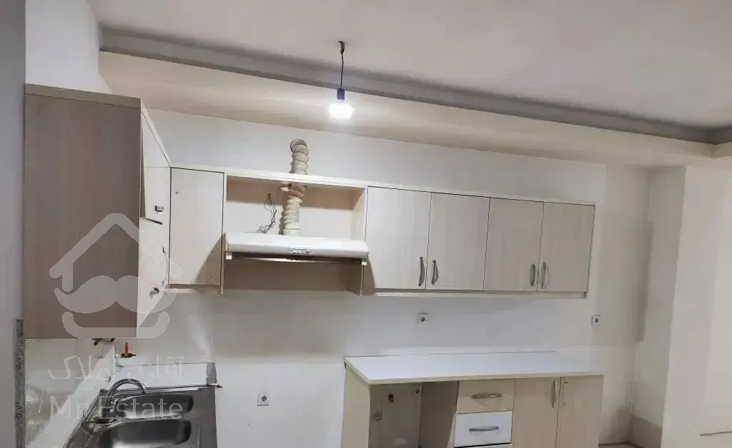 اپارتمان خیابان ازادی نما سنگ