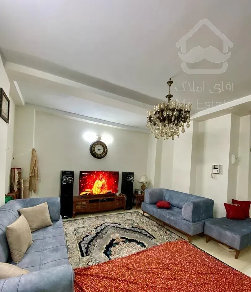 ۳۷ متر آپارتمان  تک واحدی  خوش نقشه غرق نور