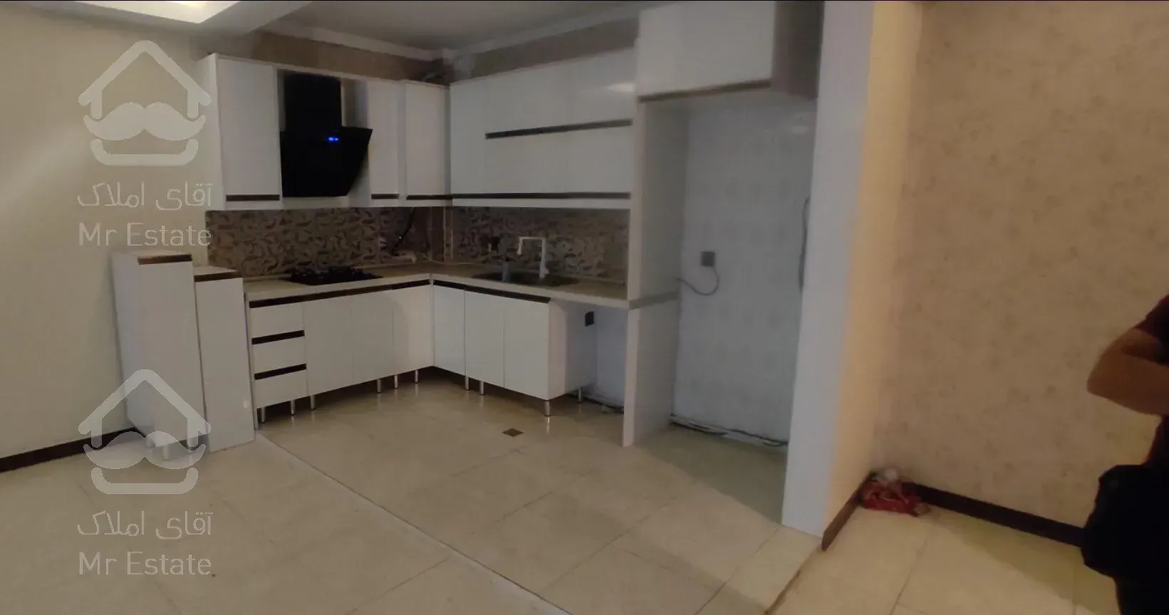 65 متر اداری / بر اصلی ستارخان / زیر قیمت منطقه