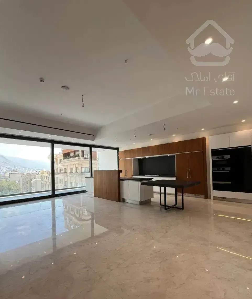 ۳۰۰ متر ابرسازه زعفرانیه