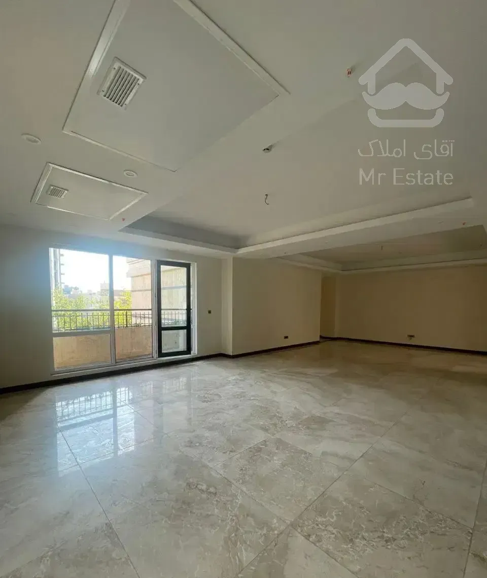 نیاوران ۱۷۰ متر ۳ خواب /۲ پارکینگ/ روف/جیم