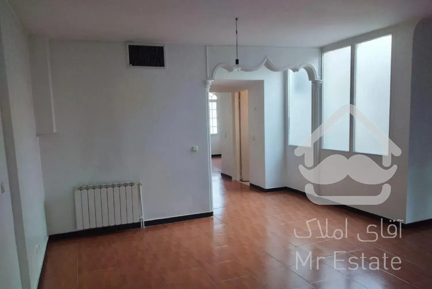 ۱۰۰ متر شاهین شمالی کم واحد