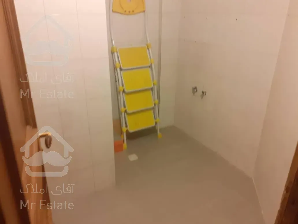 اجاره و رهن آپارتمان زعفرانیه 260  متر شیک