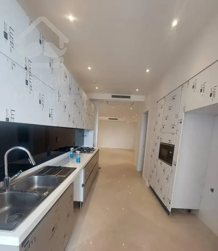 دزاشیب۱۵۵متر+۱۵مترتراس/طبقه۶/نوساز/ویو بدون مشرف