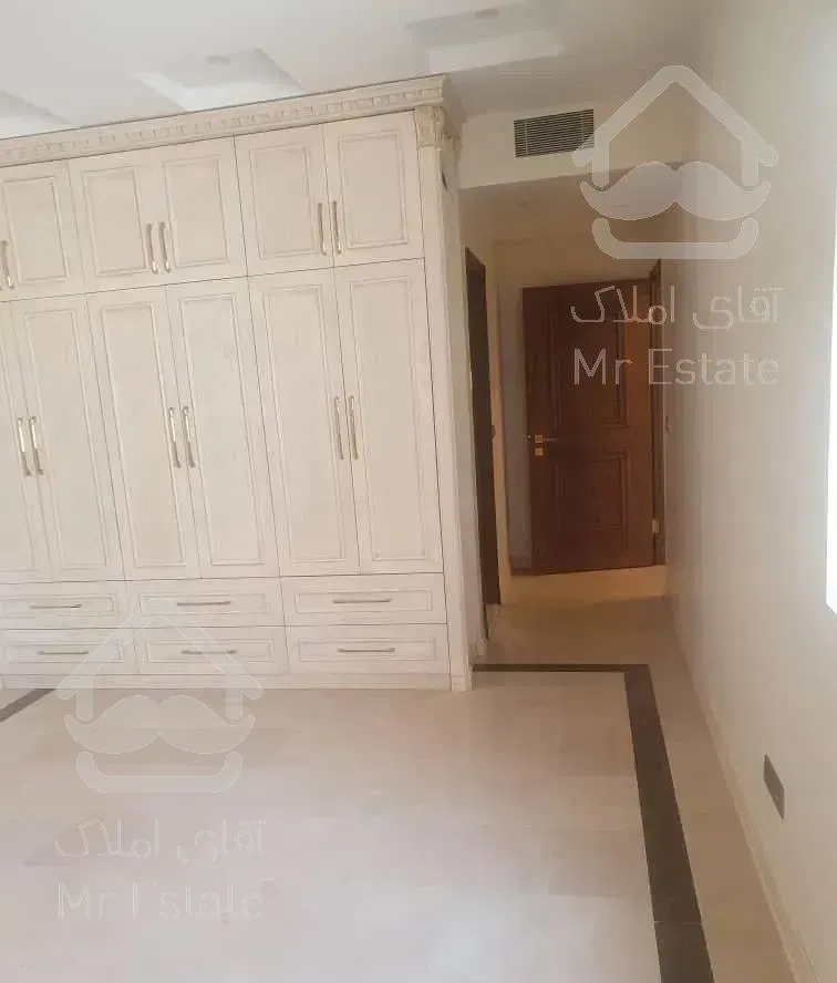 ۲۰۳ متر ۳خواب  ( فلکه اول تهرانپارس )