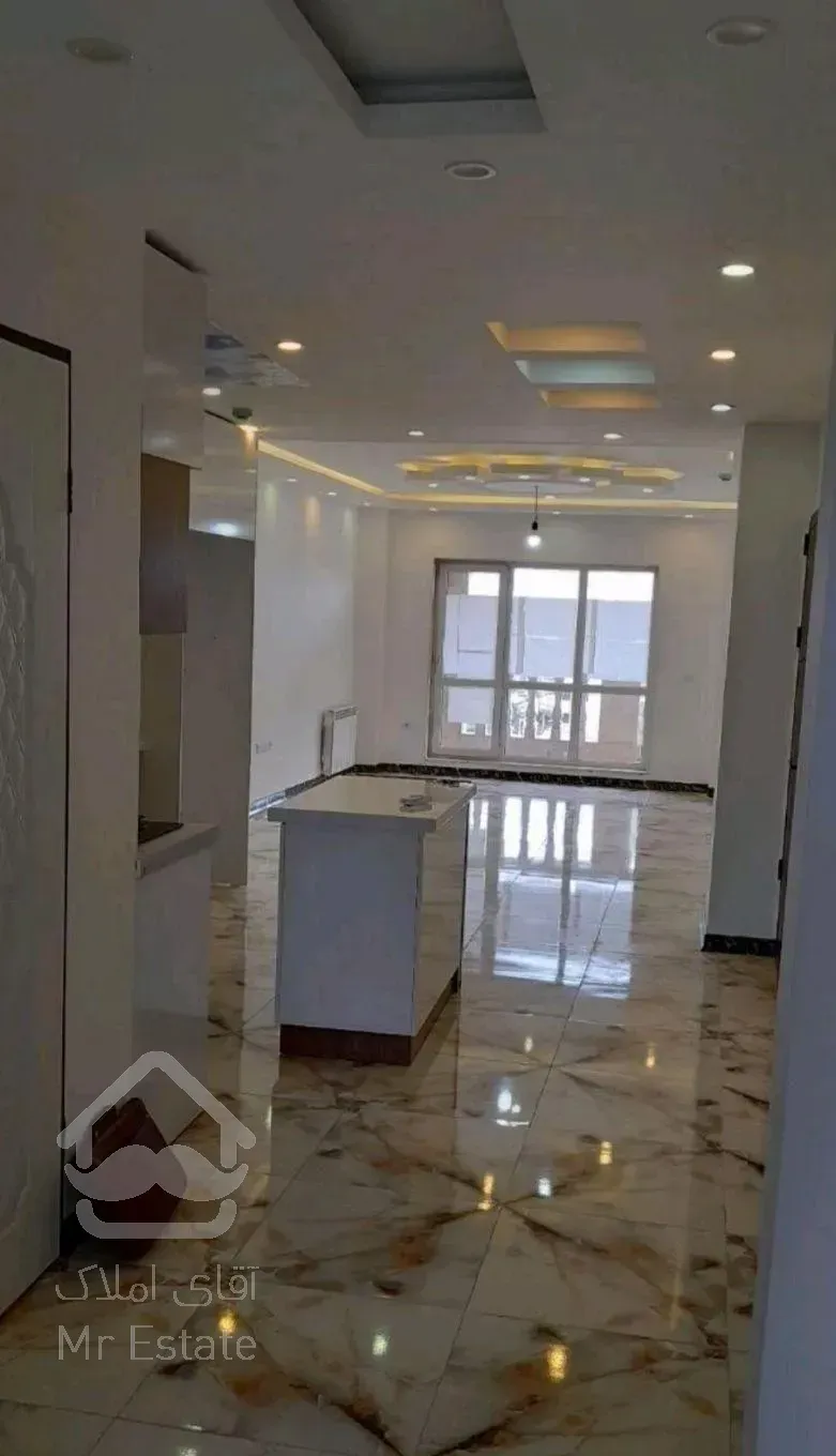 رهن اجاره واحد۹۸متری نوساز فول  خیابان معلم