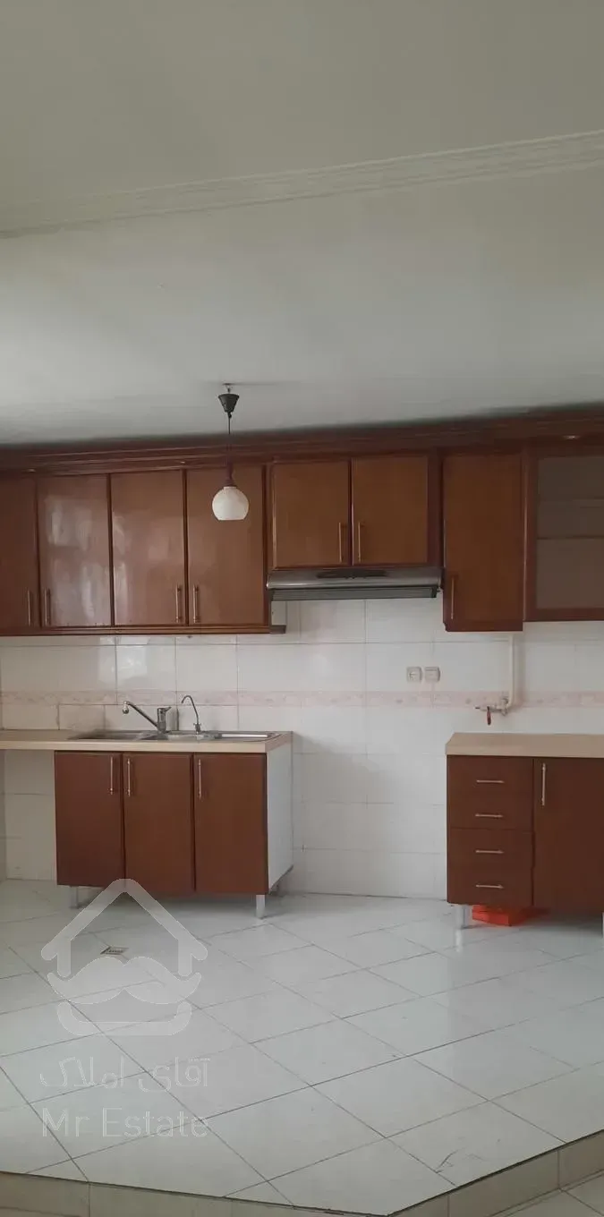 اجاره آپارتمان ۹۸ متری ۲ خوابه طبقه ۳