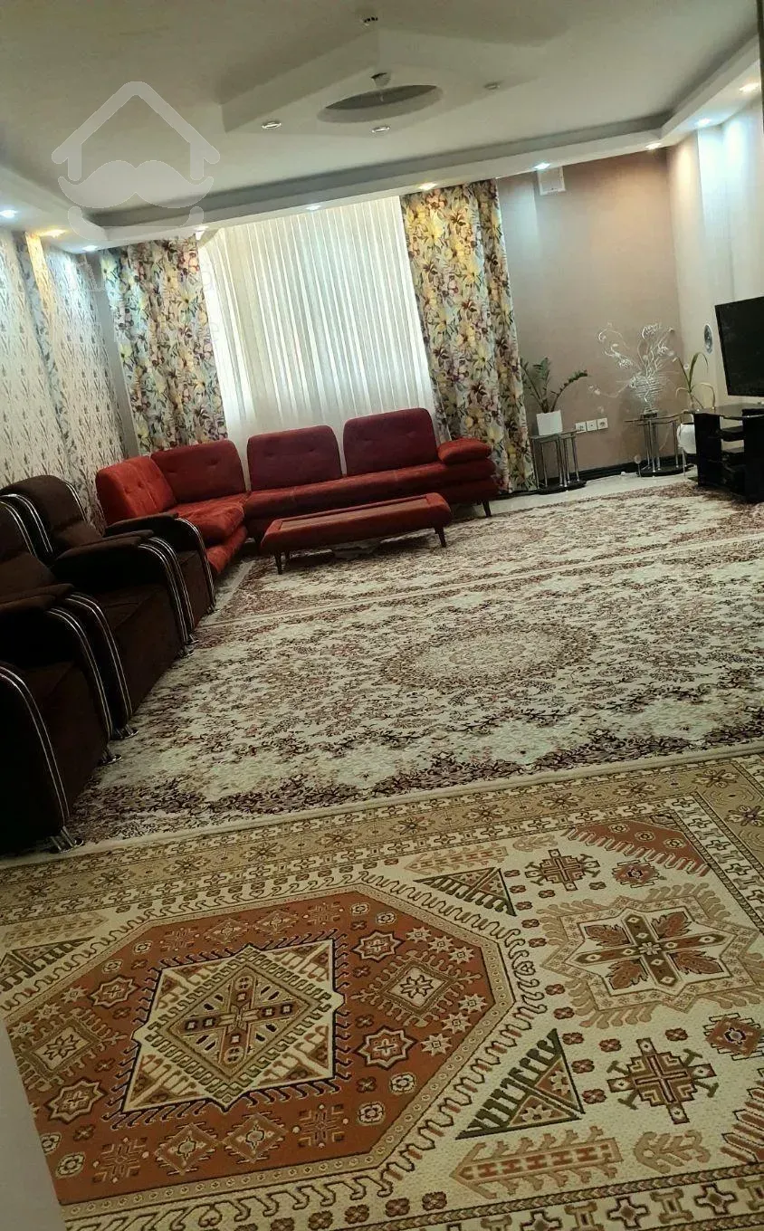 فروش آپارتمان۱۴۲ متری۳خوابه درکلبه کوچه قنادی توتک