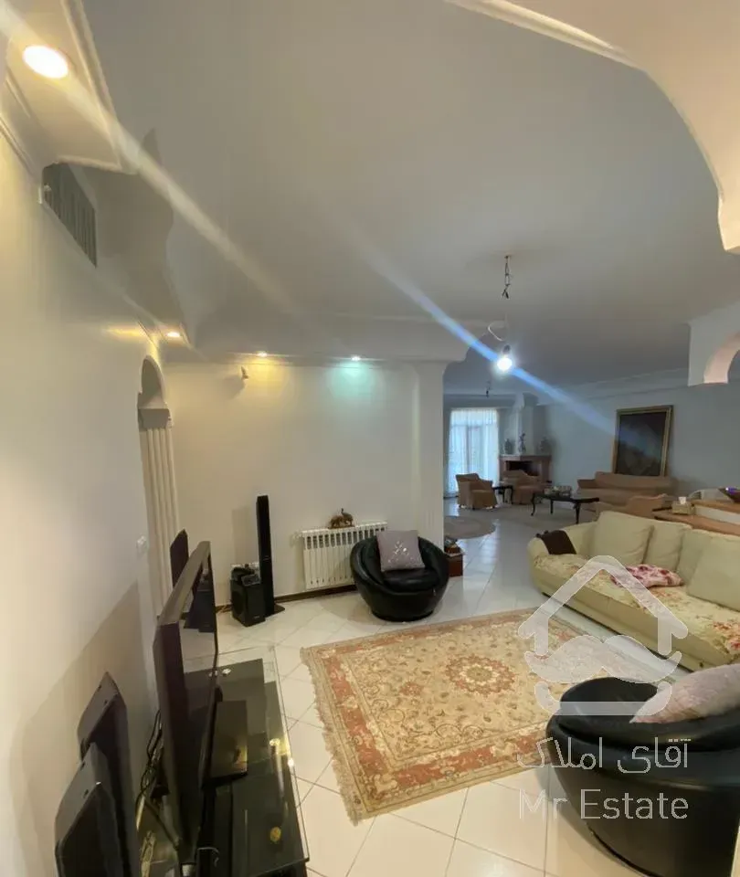 پاسداران ۱۴۲ متر بوستان