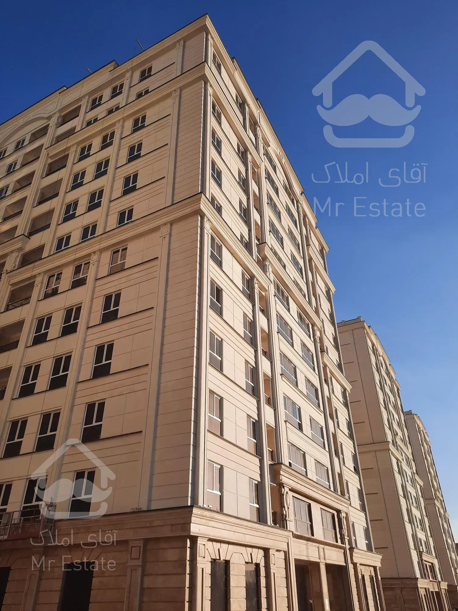 گنجینه های هروی/۱۸۰متر ۳خوابه