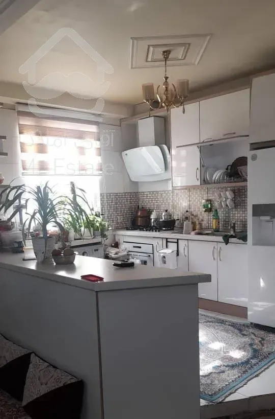 50متر/پارکینگ/فول بازسازی/20متر حیاط اختصاصی