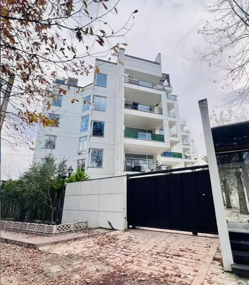 آپارتمان ۶۰ متری در باتیس زیبا با مشاعات