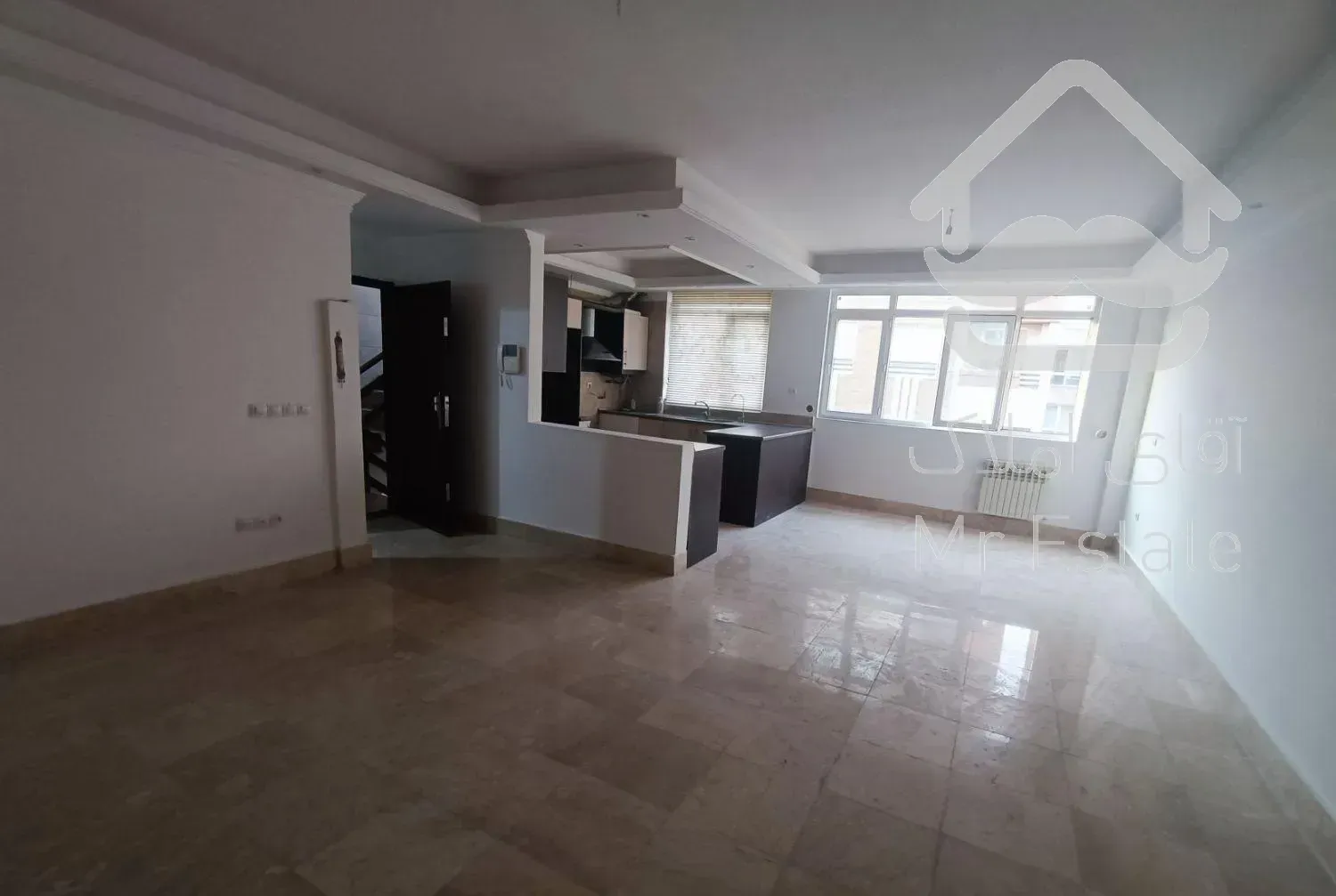 ۱۱۰متر.سه خواب.خ لارستان