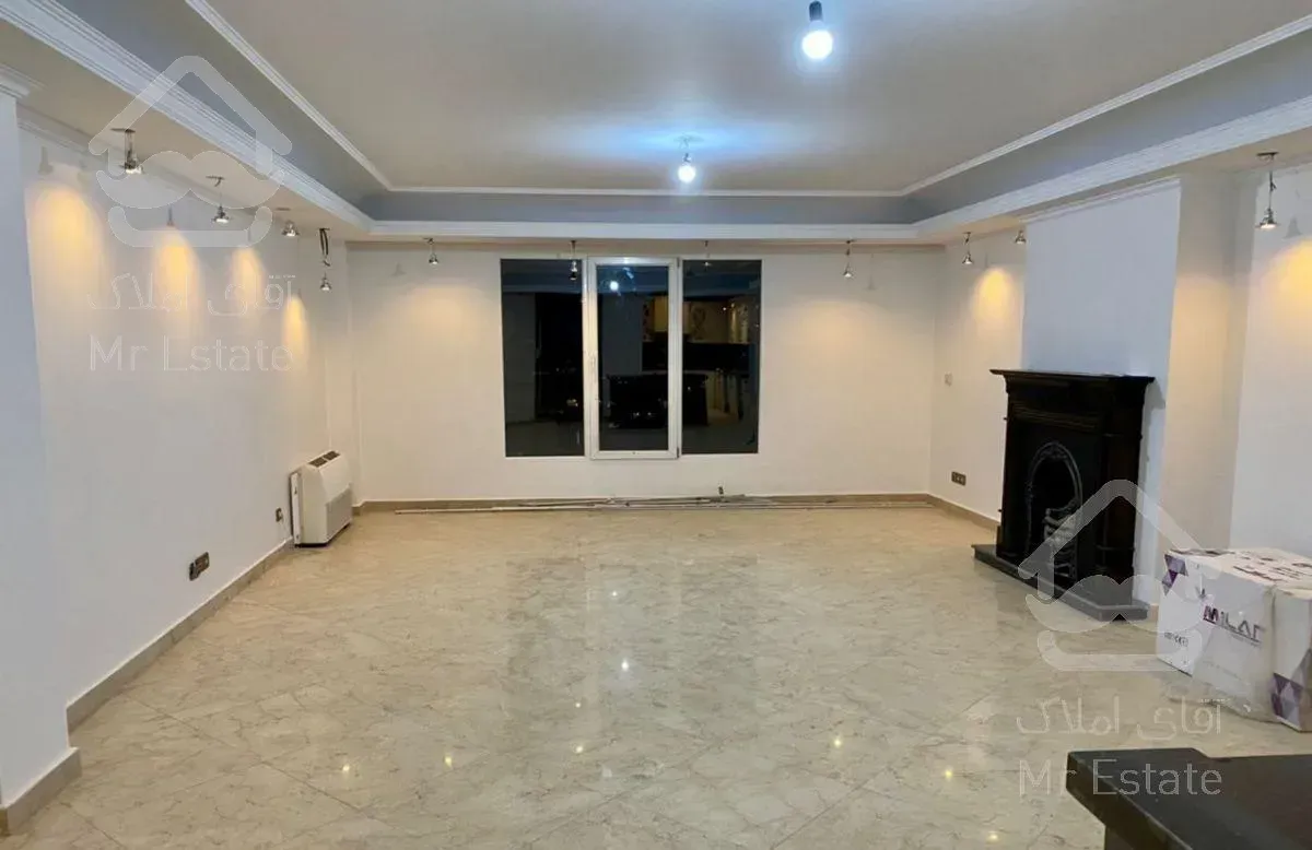 بالای کاج مروارید