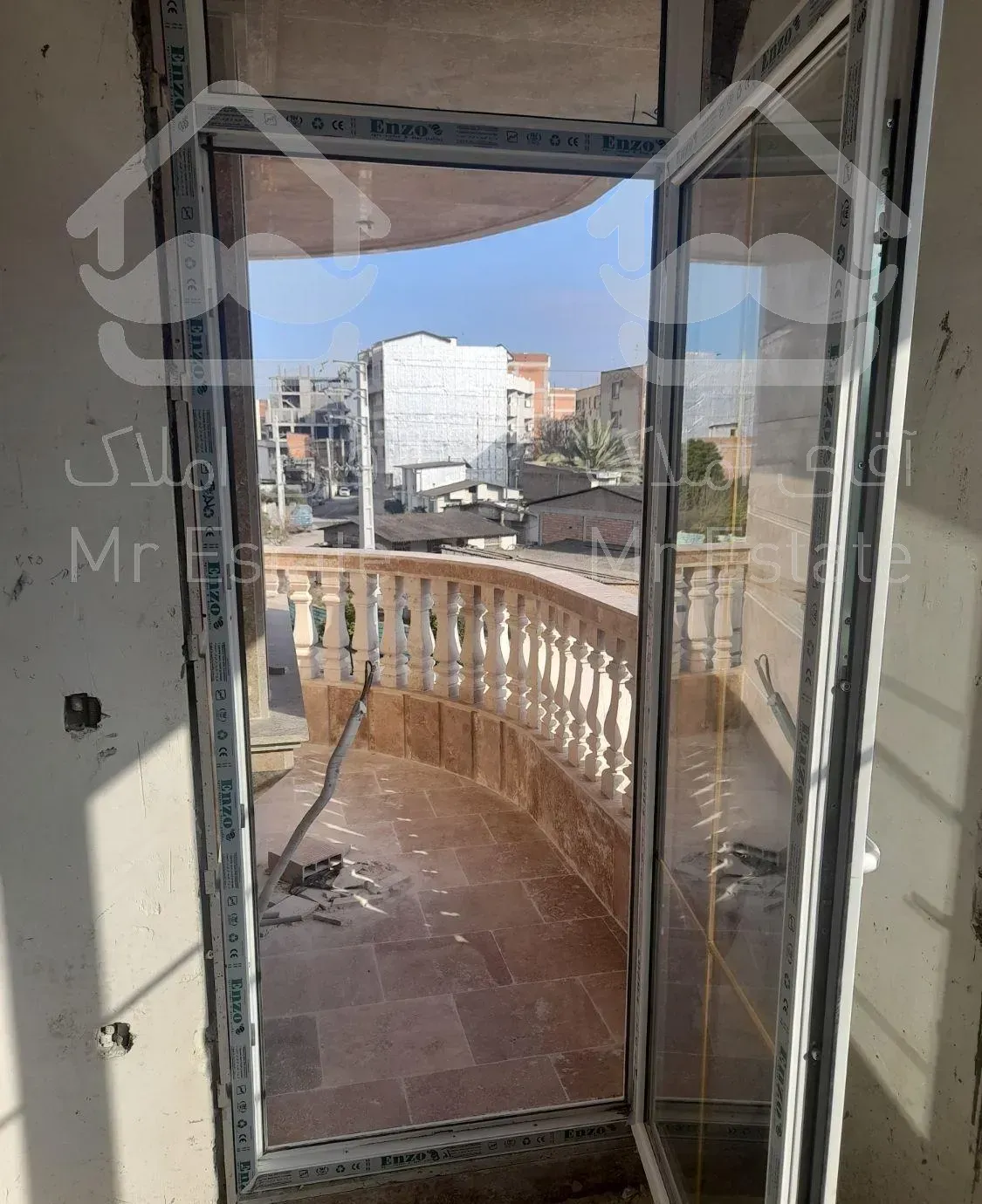 آپارتمان با ویوی ابدی بر اصلی شمشیربند روبرو سما