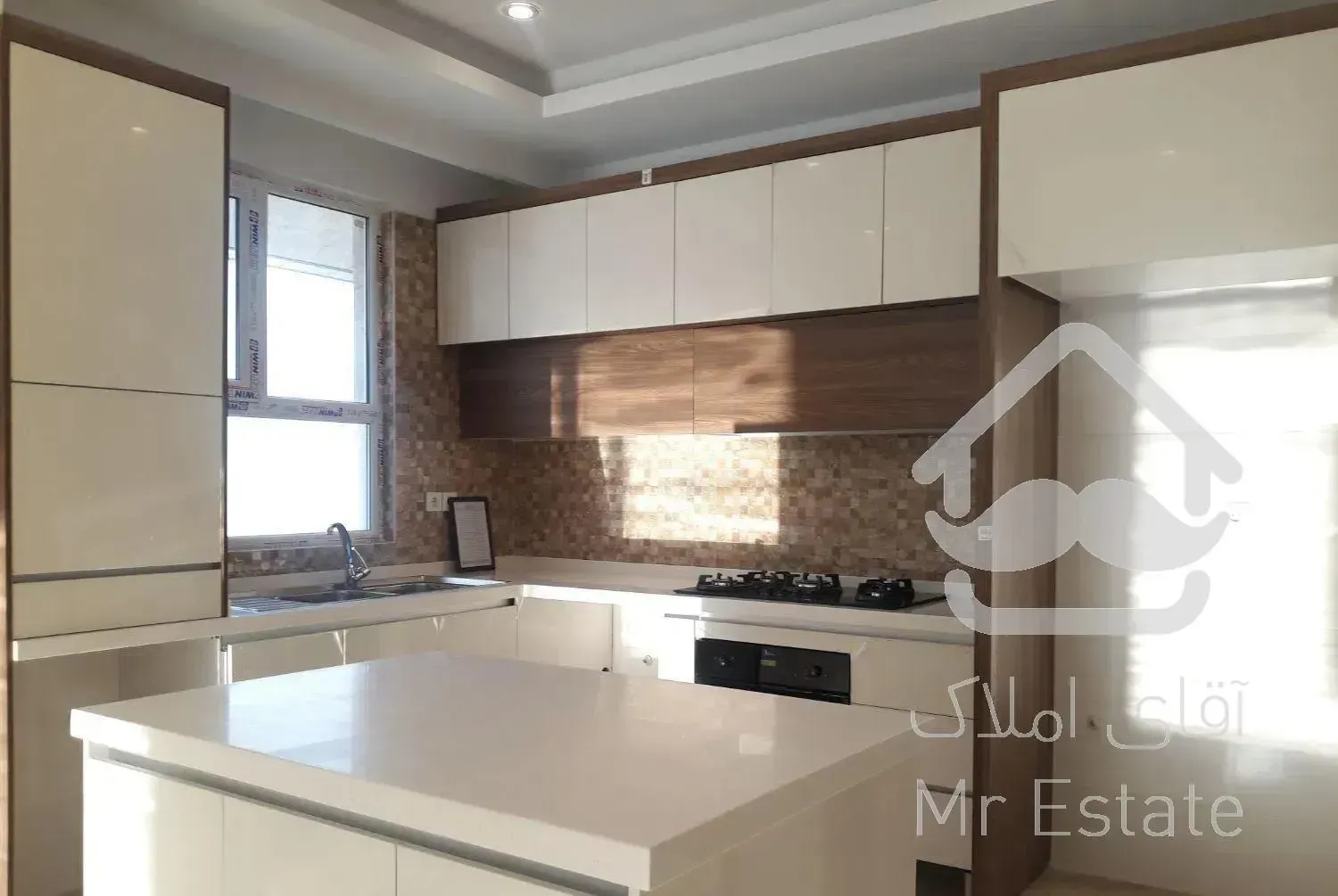 ۹۰ متر ۲خ شیک کلید نخورده