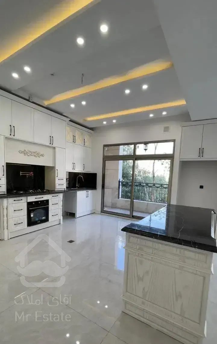 ۱۱۵ متر نوساز دانشجو حاشیه فرهنگ/ ملل