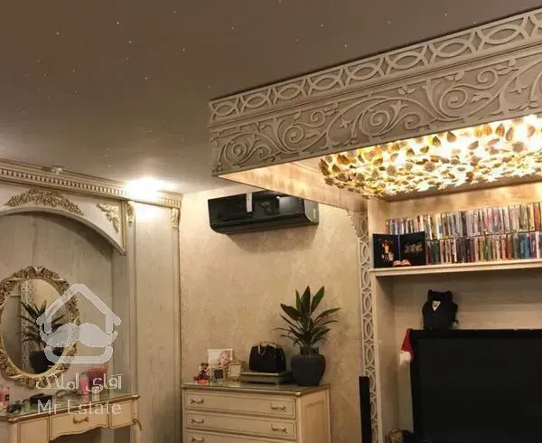 آپارتمان 225 متر باغ فردوس باطراحی هنرمند شاعر