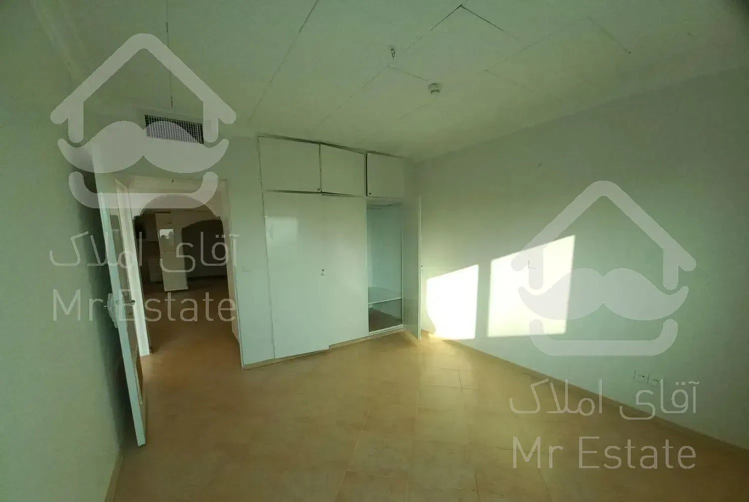 آپارتمان ۱۶۰ متری ولیعصر پارک ملت