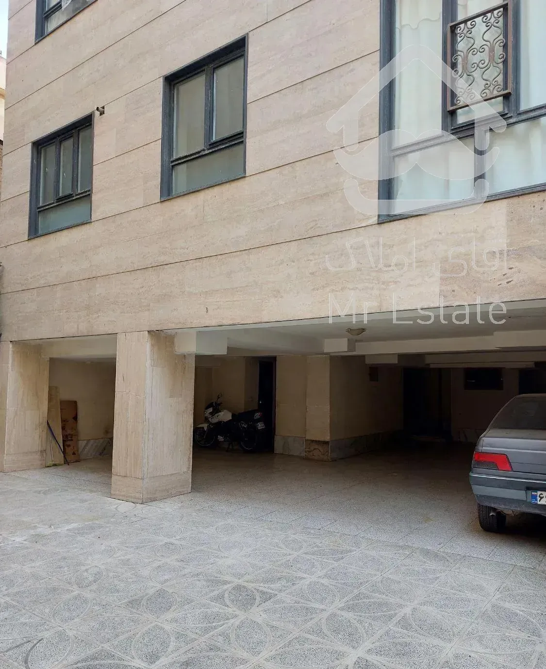 خیام جنوبی نخستکار