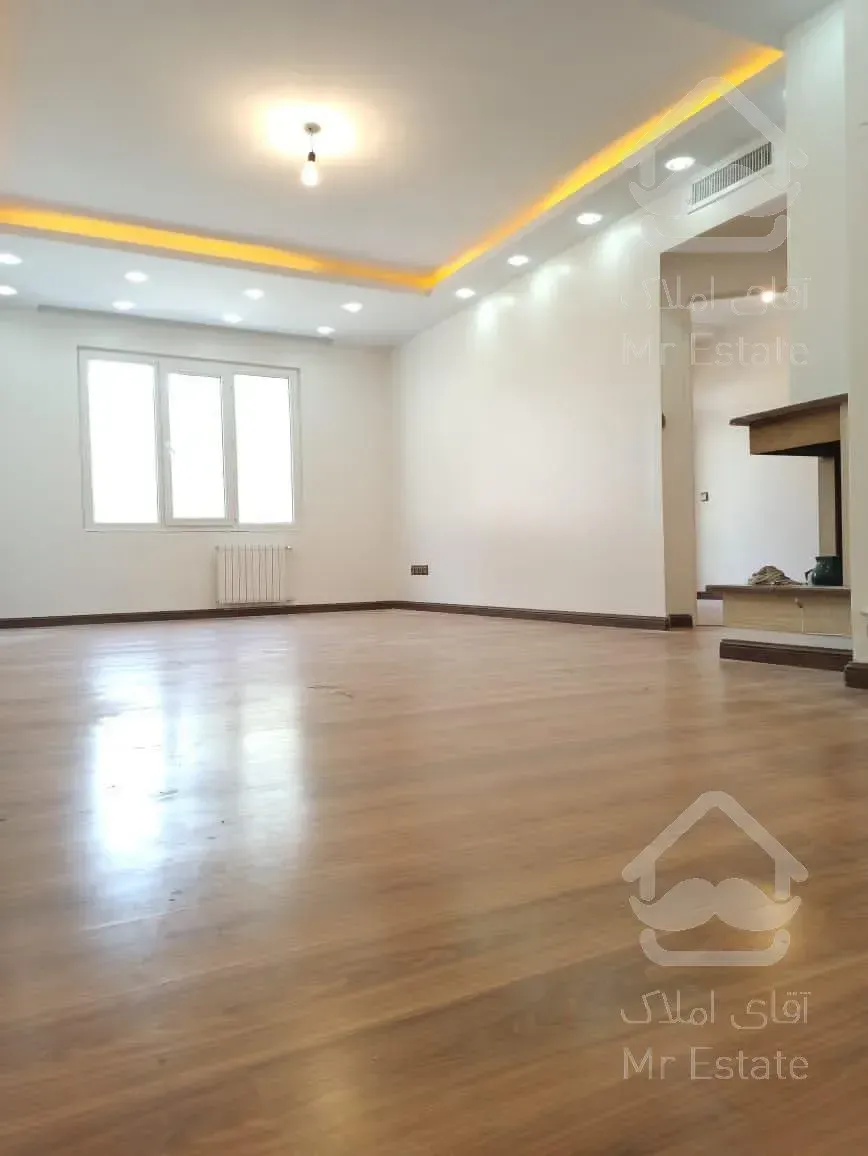 ۸۱متر/سالن پرده خور/نوسازی شده/منطقه ۲