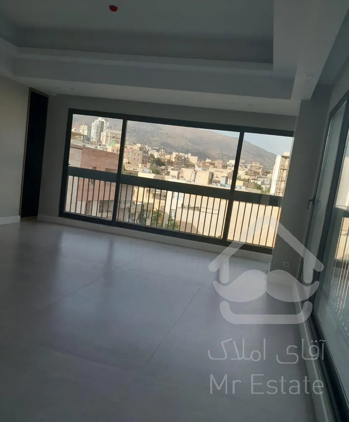 فروش آپارتمان ۱۲۴ متری ۲ خوابه در آجودانیه