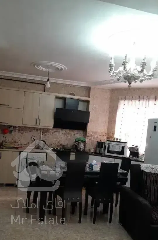 واحد ۷۸متری/طبقه دوم/پشت بازار کاسپین