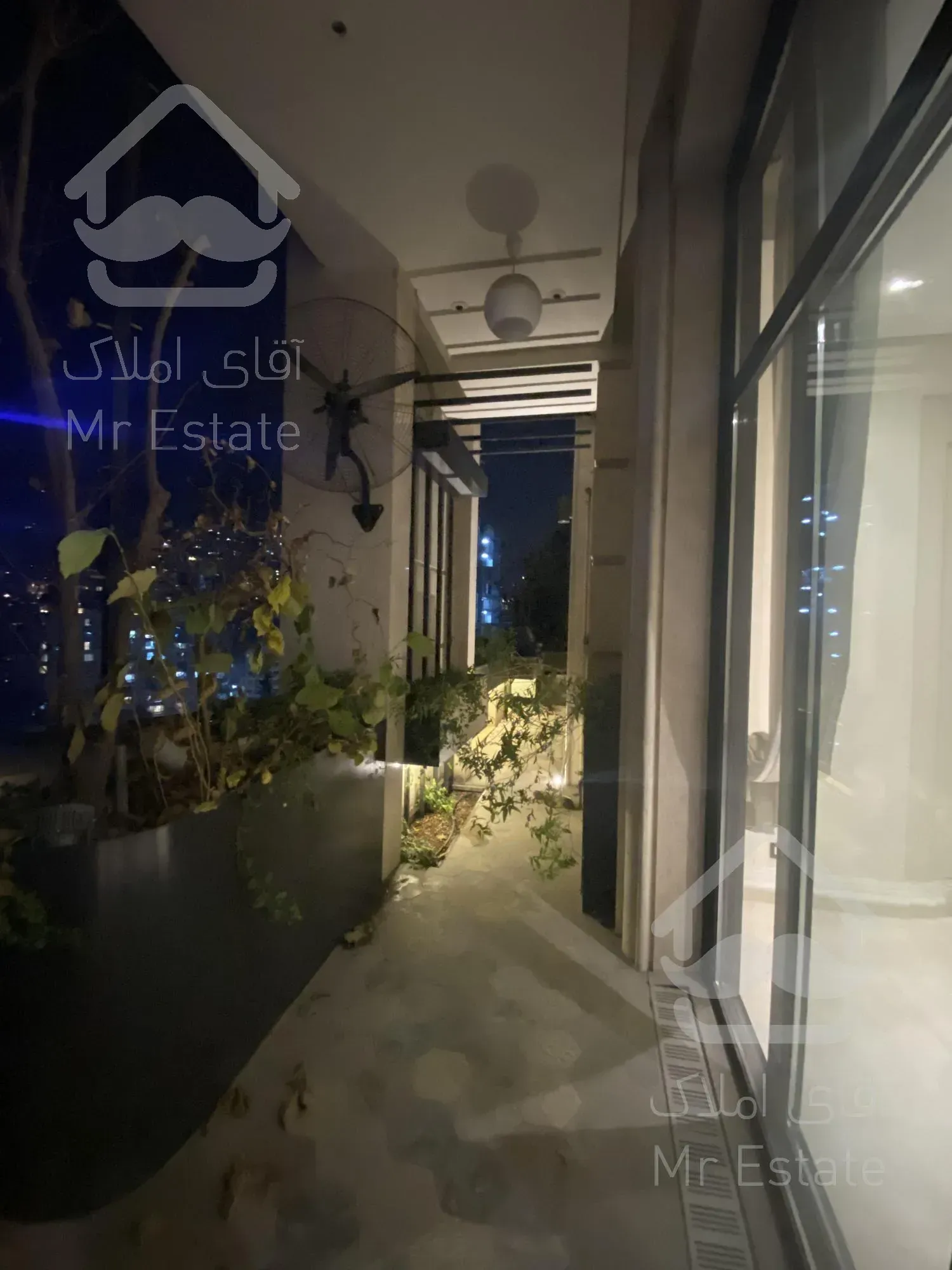 فرشته - فروش ۶۰۰ متر تکواحدی + ۹۰ متر بالکن