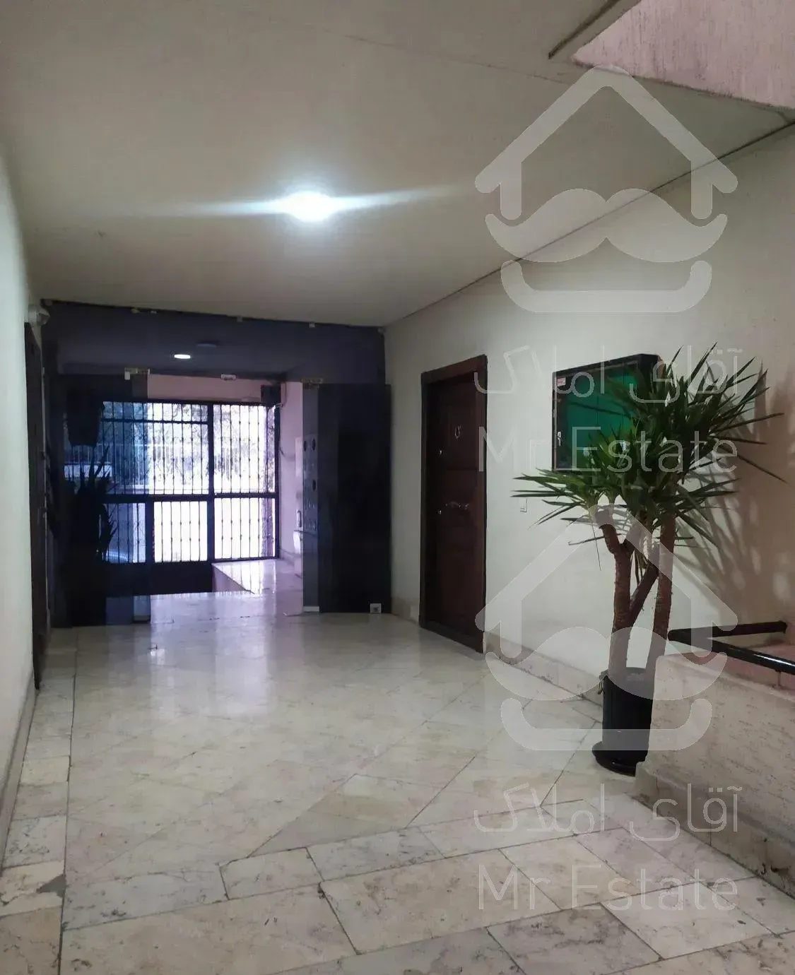 ونک پیروزان 75متر دو خوابه رو به آفتاب