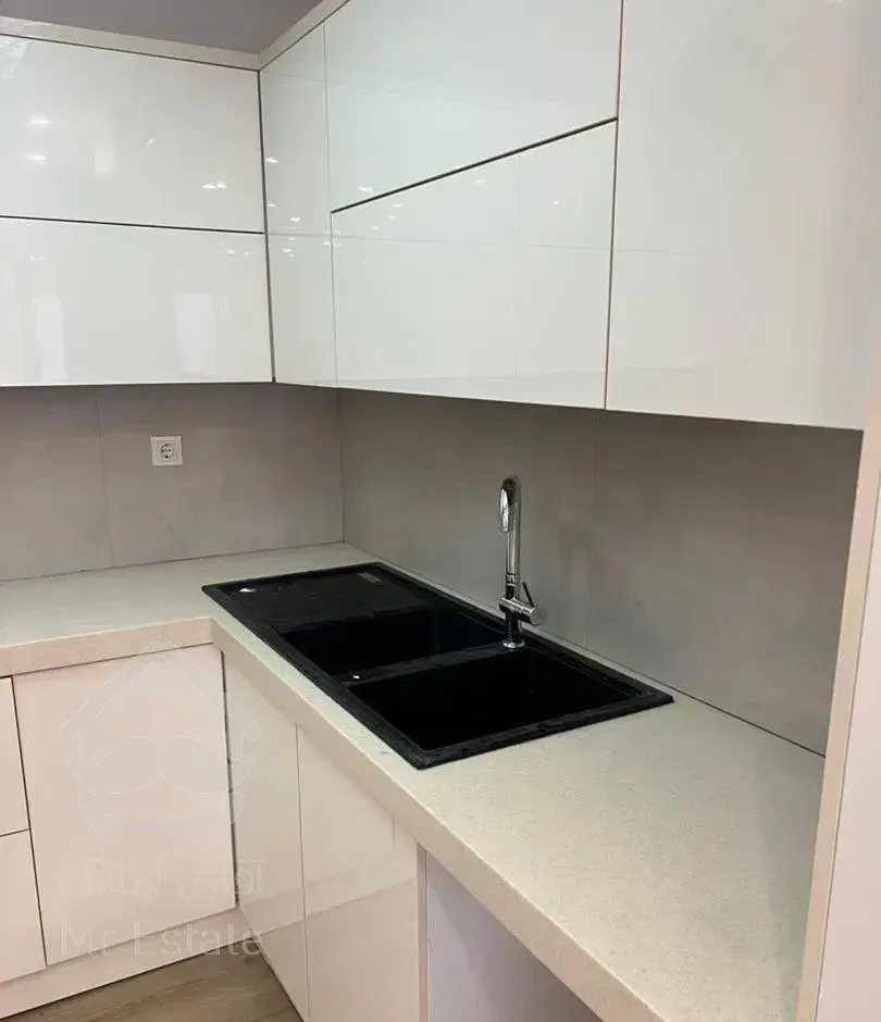 اجاره واحد ۱۳۰ متر تک واحدی طبقه چهارم گلسار