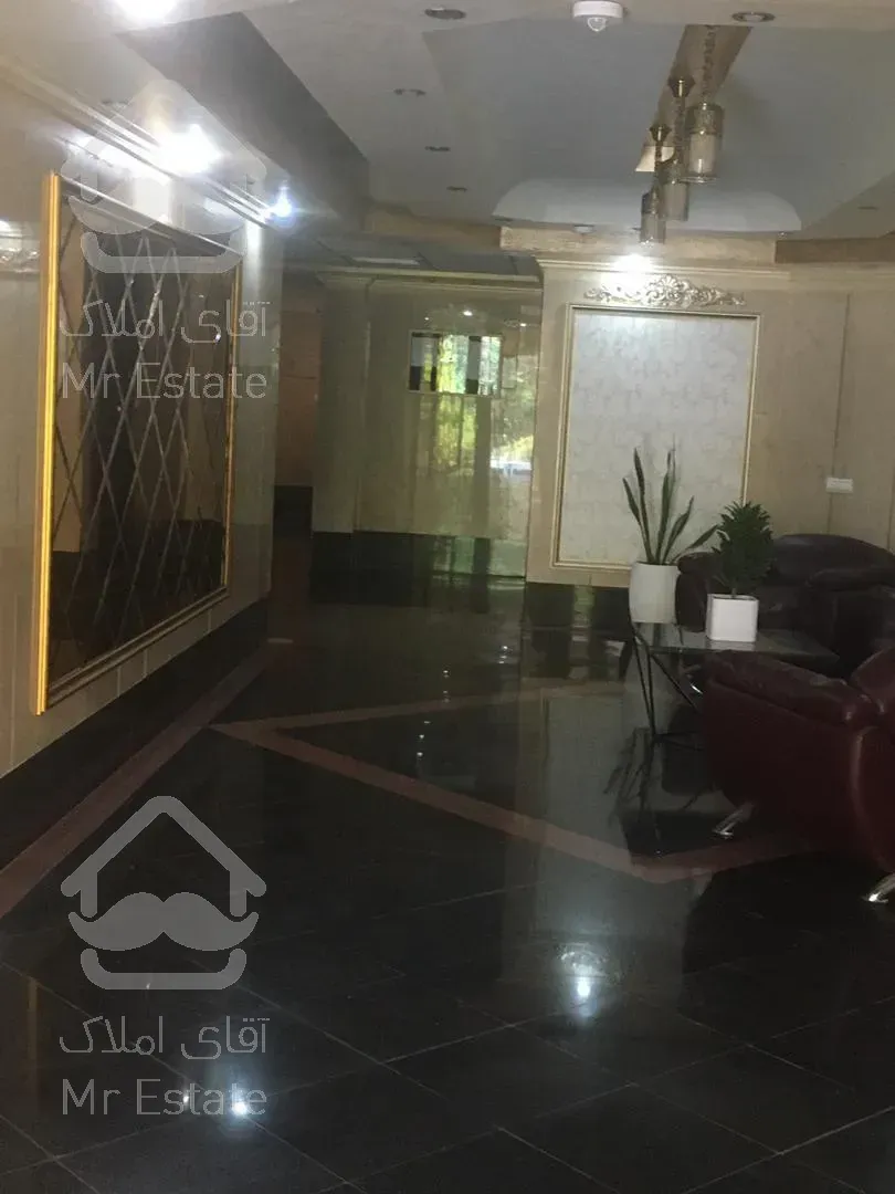 آپارتمان ۹۰ متری دو خوابه واقع در سعادت آباد