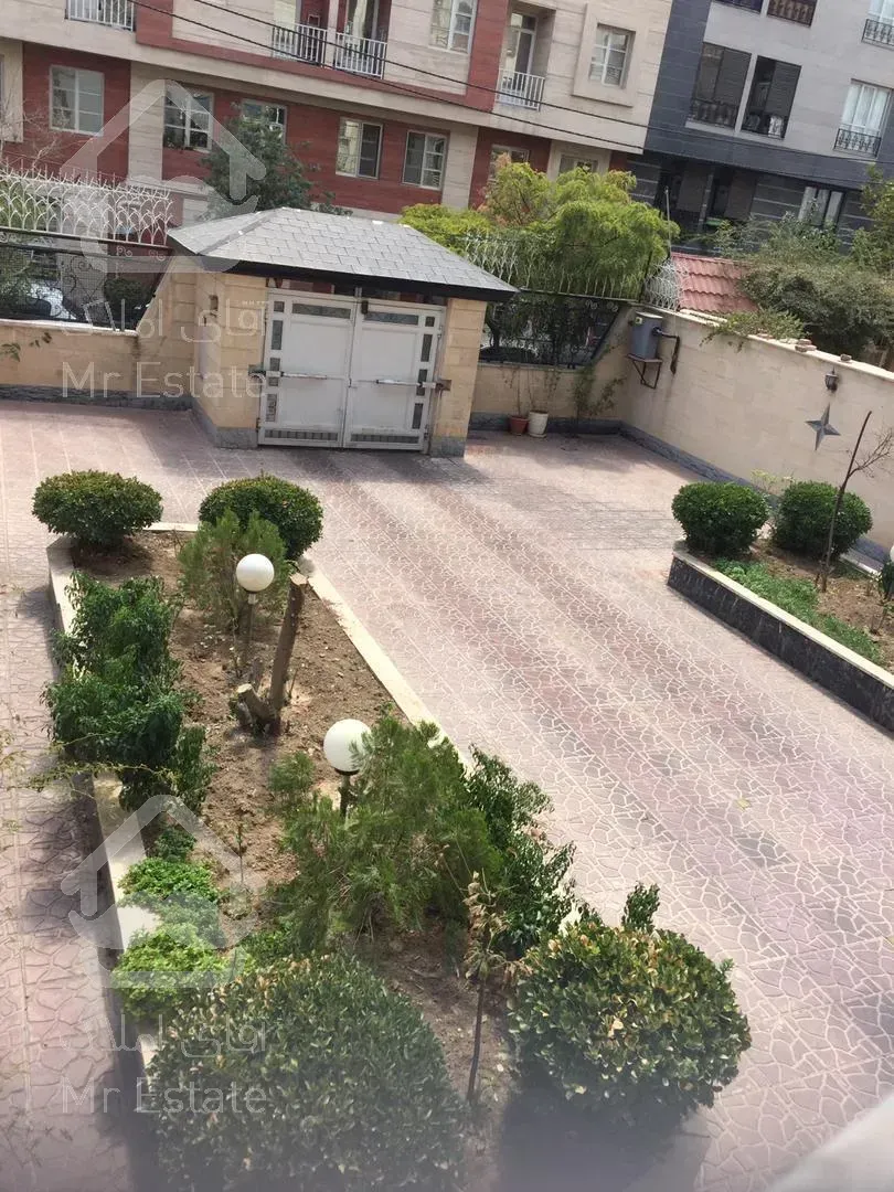 600متر مستغلات در 2طبقه دارای 12 اتاق