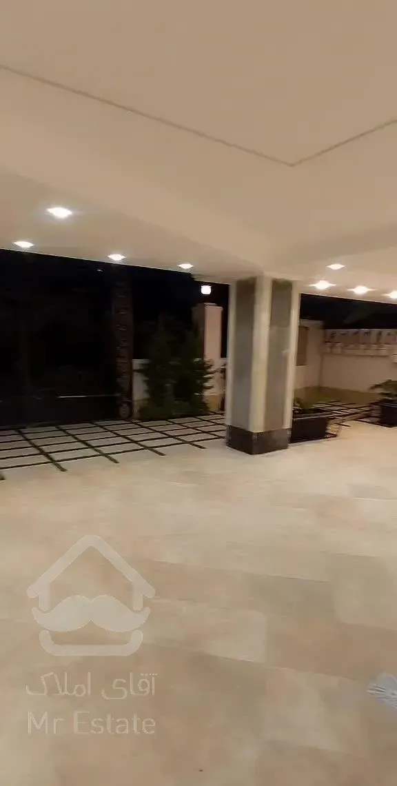 ۱۵۰ متر ۳ خواب شیک چهارصد دستگاه ویو تراس چیدمانی