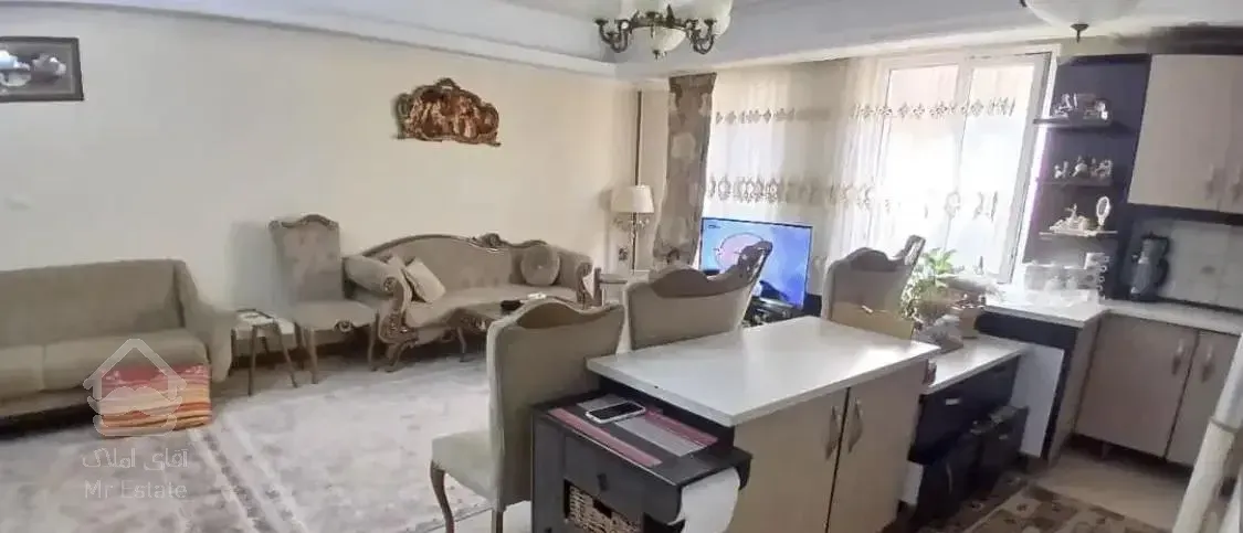 ۸۲ متر / دو خواب / فول امکانات / فدک / باغ سرهنگ