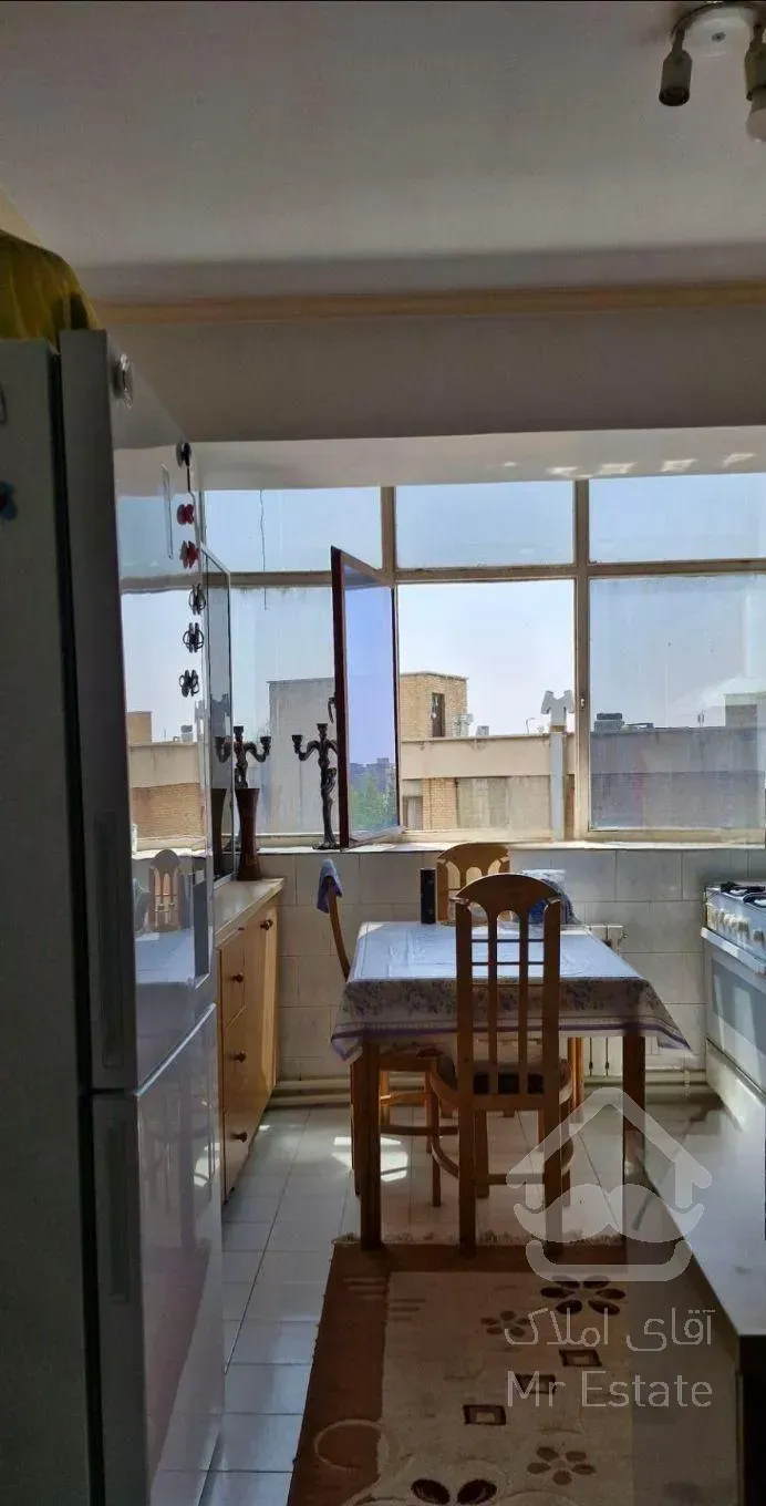 واحد 78 متری پارکینگ دار در مجتمع ستارخان نصف راه