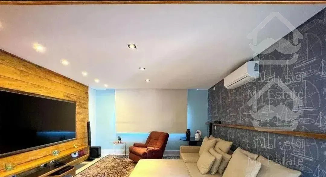 ویلاتریبلکس/۷۰۰متری/استخردار