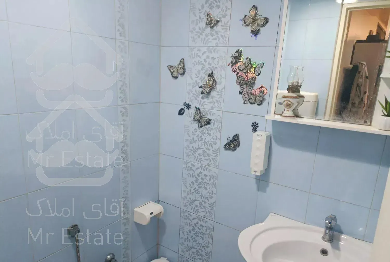 104متر.سه خواب.خ میرزای شیرازی