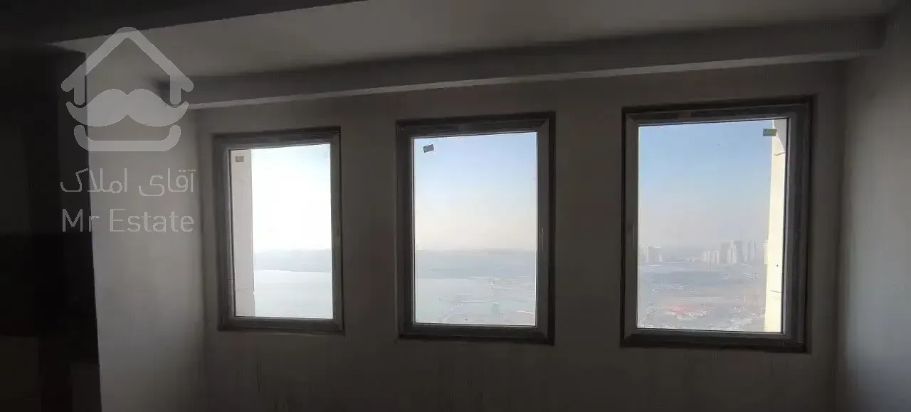 ۱۶۰ متر برج مجلل الماس دریاچه ویو کامل دریاچه