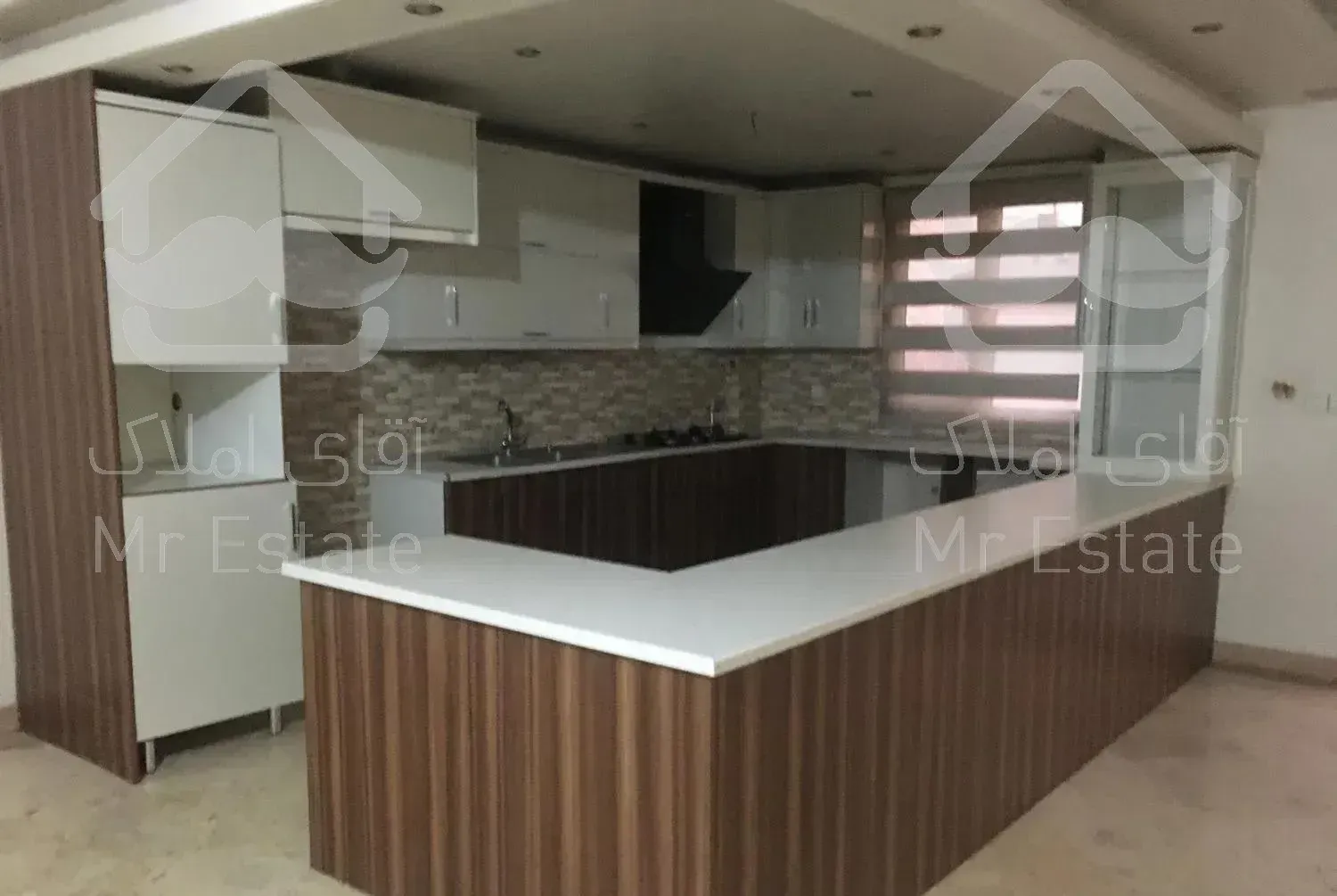 بلوار گلاب / ۱۳۰ متر/شیک