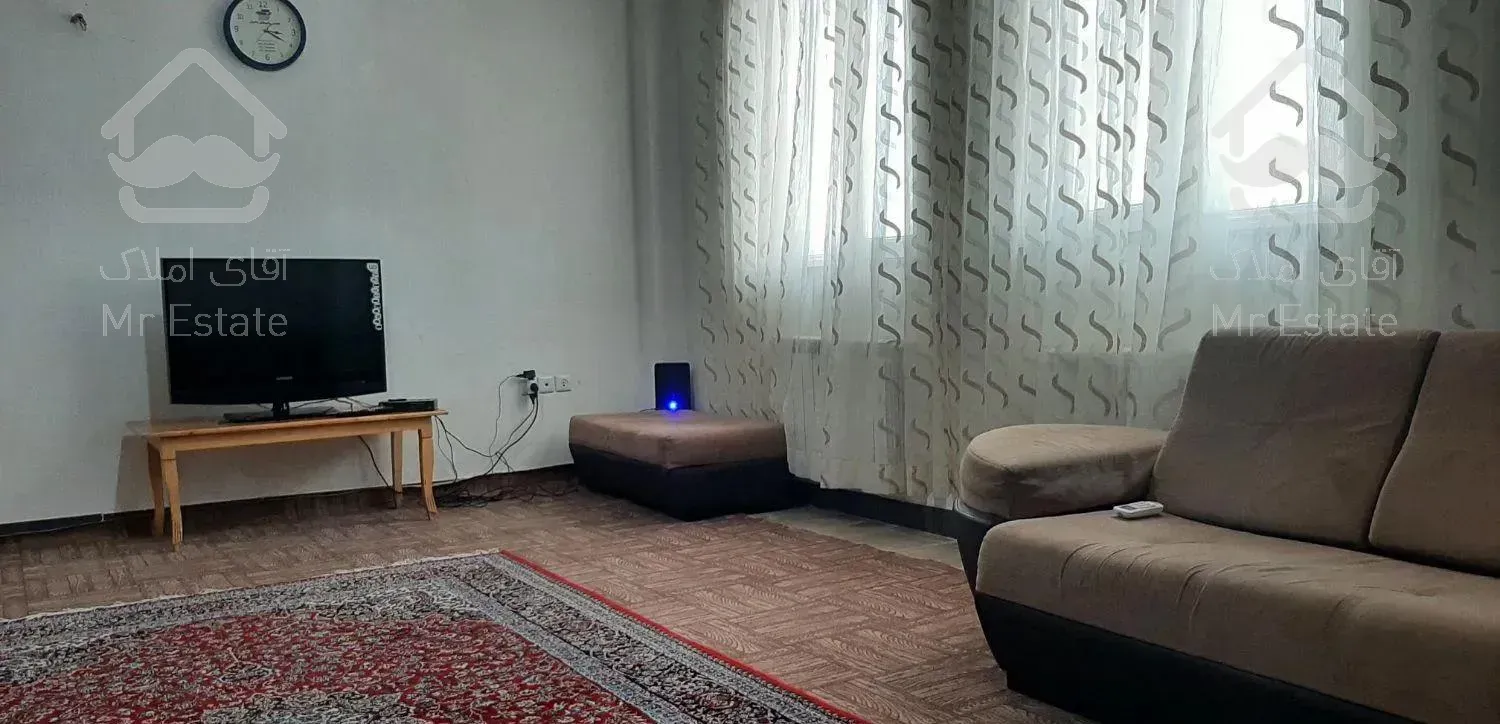 آپارتمان تمیز مبله دو خوابه با اسپیلت