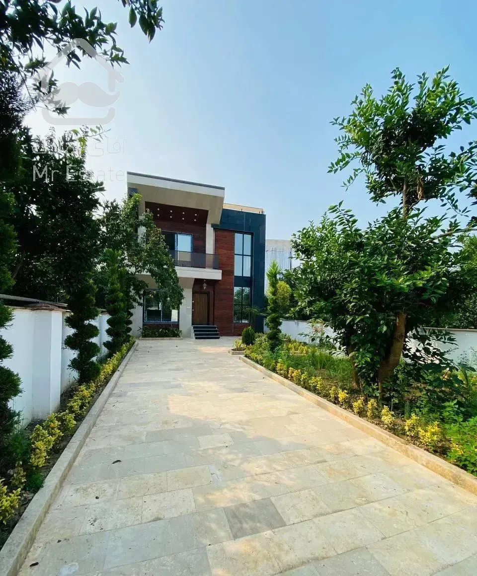 تریبلکس باغی/نزدیک جاده اصلی