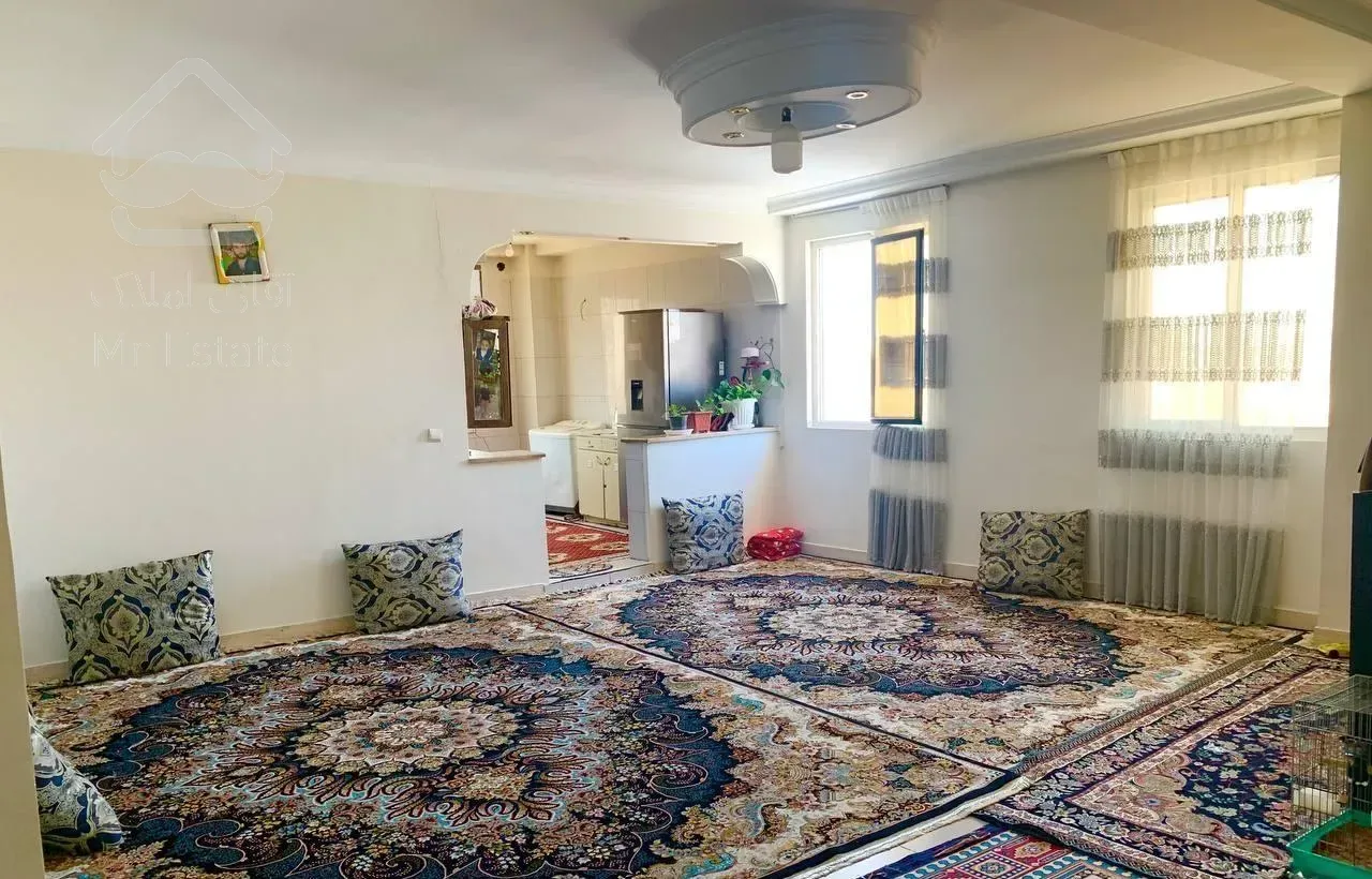 ۸۳ با پارکینگ و آسانسور