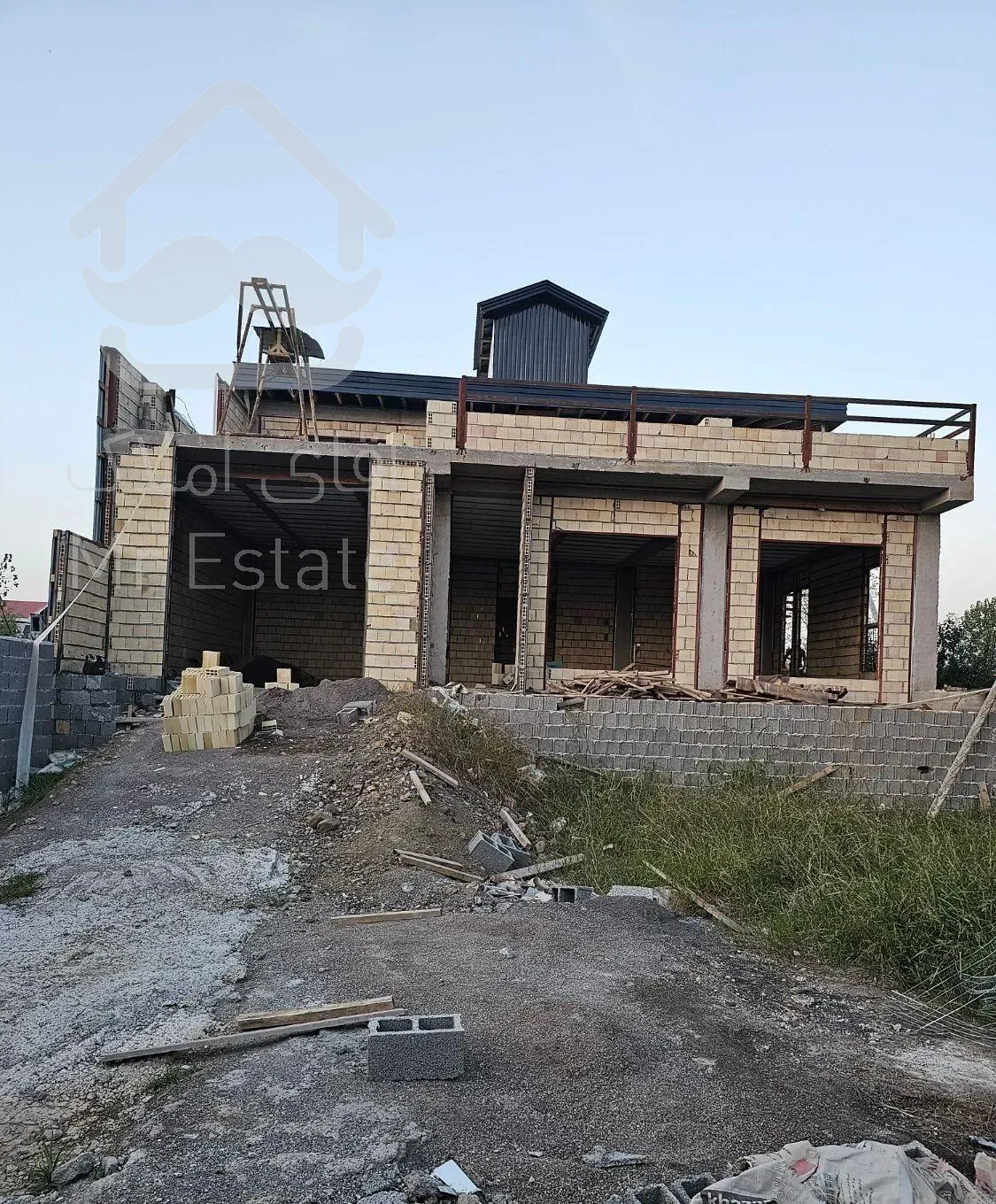 ویلا باغ در حال ساخت سند دار ابتدای جاده سقالکسار