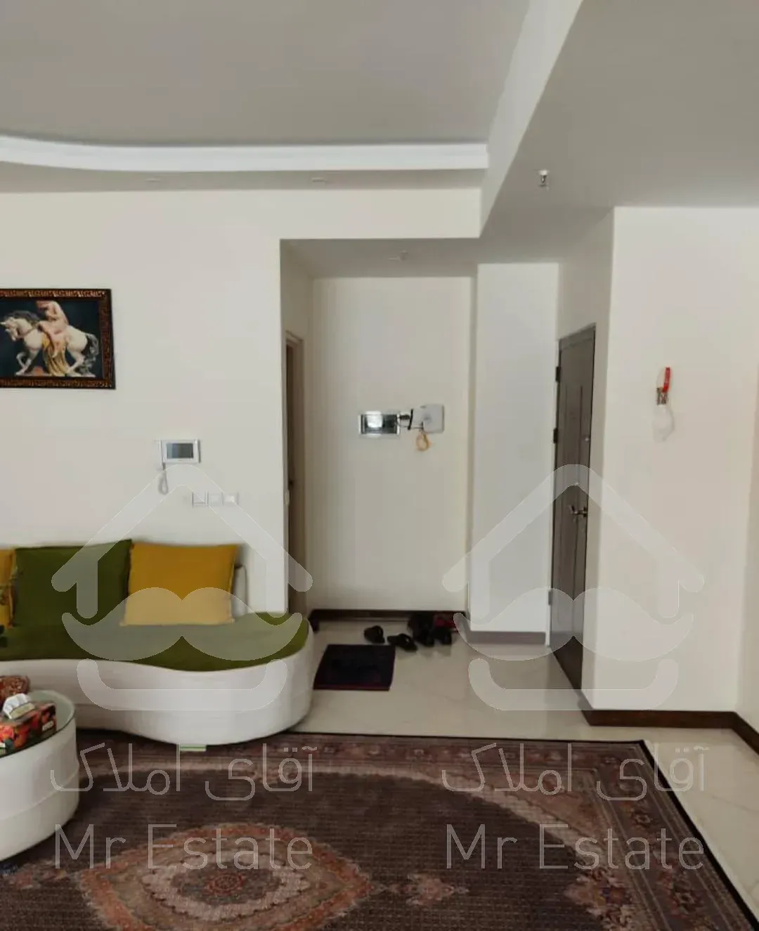 100متر فول امکانات در صادقیه