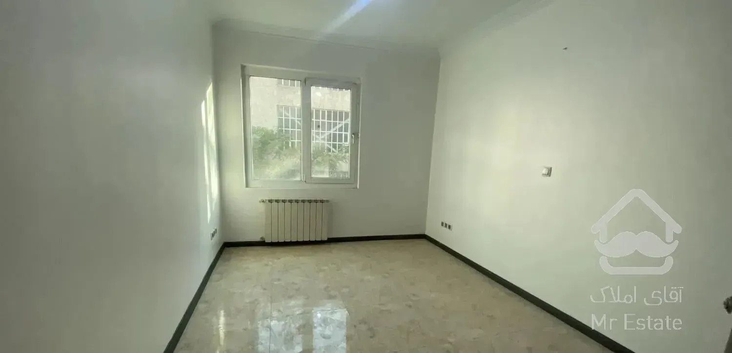 تاپ لوکیشن ازگل،۱۸۷متر،سه خواب، سرایدار،٣انباری