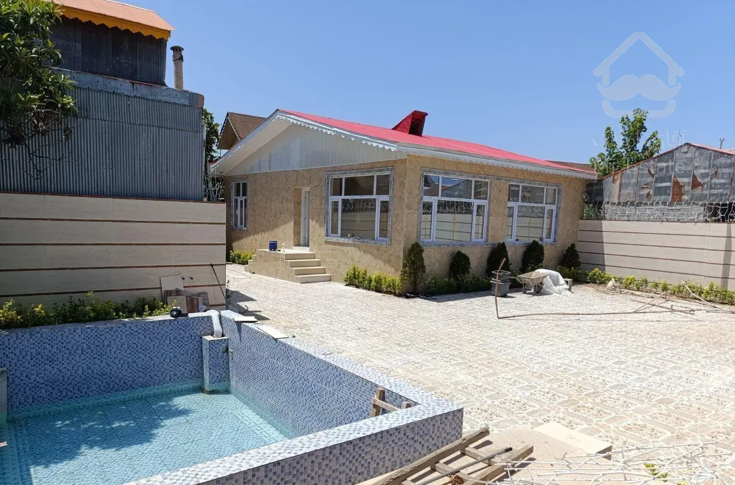 فروش خانه ویلایی ۱۲۰ متری ۳ خوابه استخر دار