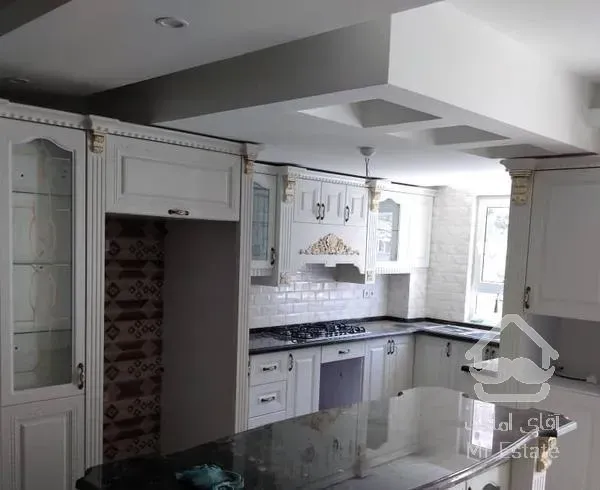 ۱۴۵ متر کلید نخورده آفتاب گیر در گلناز جنوبی