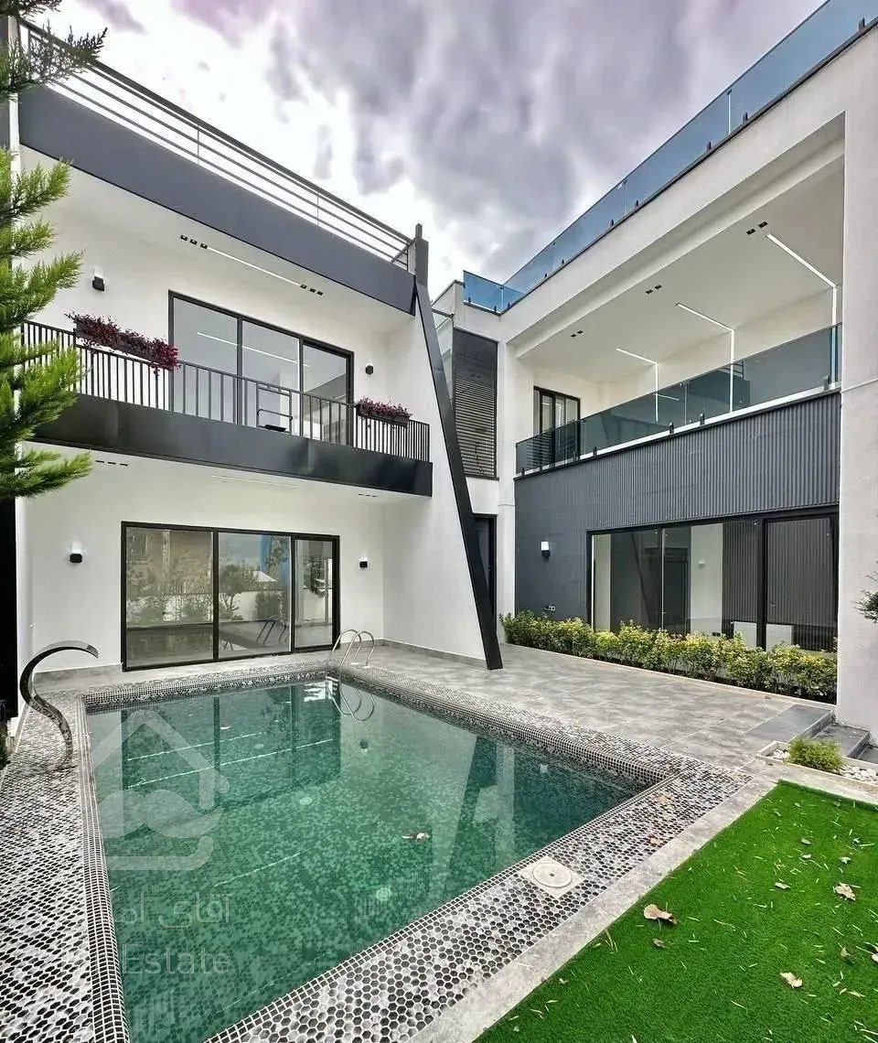 فوق مدرن لاکچری پلاک یک جنگل/سندششدانگ