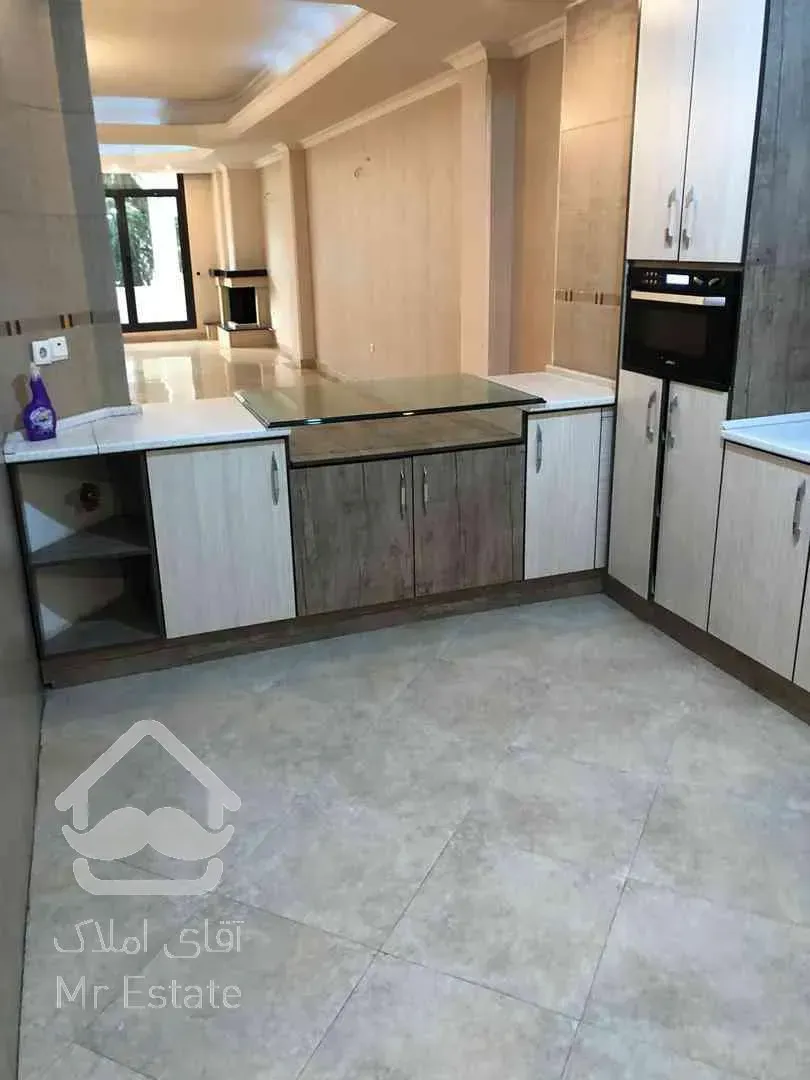 آپارتمان ۲۲۰ متری کامرانیه